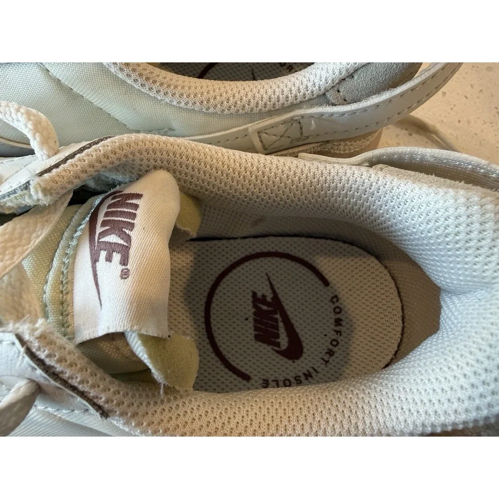 Nike Waffle Debut WMNS‎ Summit White / Smokey Mauve Women's Size 7.5